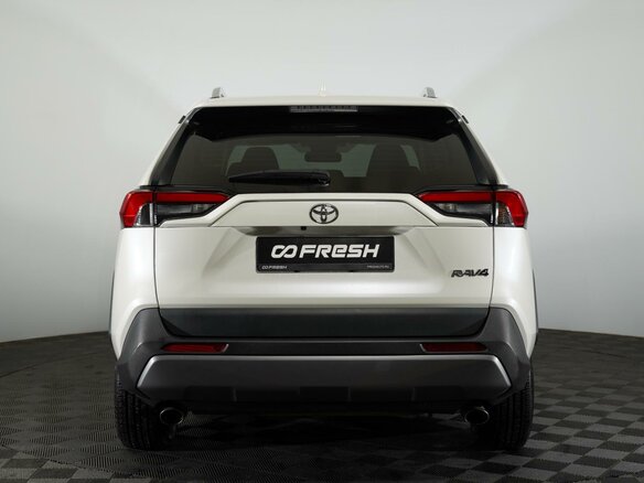 2021 Toyota RAV4 V (XA50), белый, 3240000 рублей - вид 3