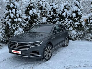 2020 Volkswagen Touareg III, серый, 5500000 рублей, вид 1