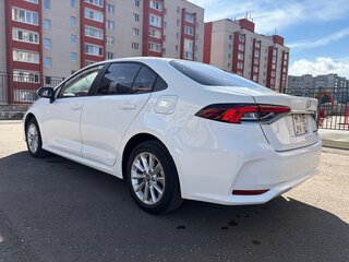 2021 Toyota Corolla XII (E210), белый, 1900000 рублей, вид 5