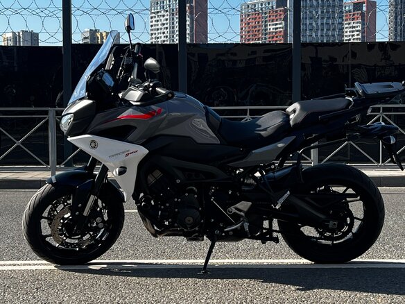 2018 Yamaha MT-09 Tracer (FJ-09), серый, 900000 рублей - вид 8
