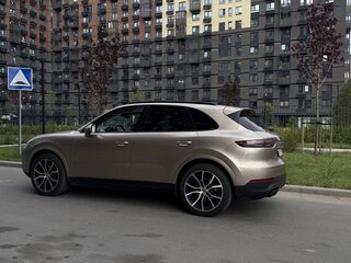 2019 Porsche Cayenne III, коричневый, 5500000 рублей, вид 1