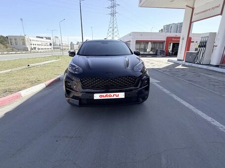 2020 Kia Sportage IV Рестайлинг, чёрный, 2200000 рублей, вид 3