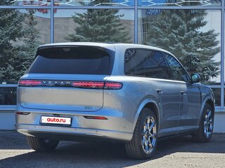 2026 Voyah Taishan X8, серебристый, 7490000 рублей, вид 5