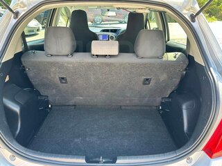 2012 Toyota Vitz III (XP130), серый, 620000 рублей, вид 4