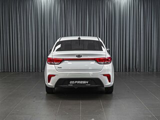 2018 Kia Rio IV, белый, 909000 рублей, вид 4