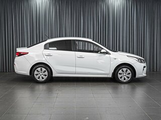 2018 Kia Rio IV, белый, 909000 рублей, вид 5