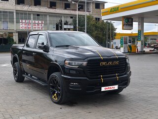 2024 Ram 1500 Quad Cab V Рестайлинг, чёрный, 7000000 рублей, вид 1