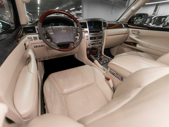 2013 Lexus LX 570 III Рестайлинг, чёрный, 4950000 рублей - вид 9