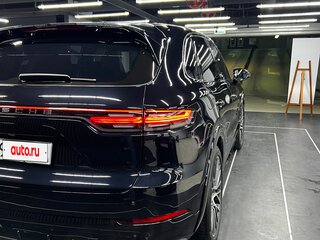 2021 Porsche Cayenne E-Hybrid III, чёрный, 10700000 рублей, вид 2