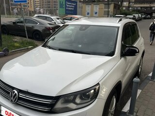 2013 Volkswagen Tiguan I Рестайлинг, белый, 1150000 рублей, вид 1
