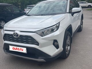 2021 Toyota RAV4 V (XA50), белый, 3950000 рублей, вид 1