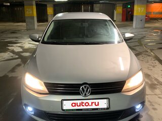 2012 Volkswagen Jetta VI, серебристый, 830000 рублей, вид 2