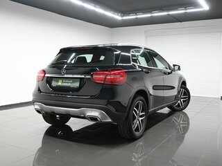 2017 Mercedes-Benz GLA 200 I (X156) Рестайлинг, чёрный, 2375000 рублей, вид 2