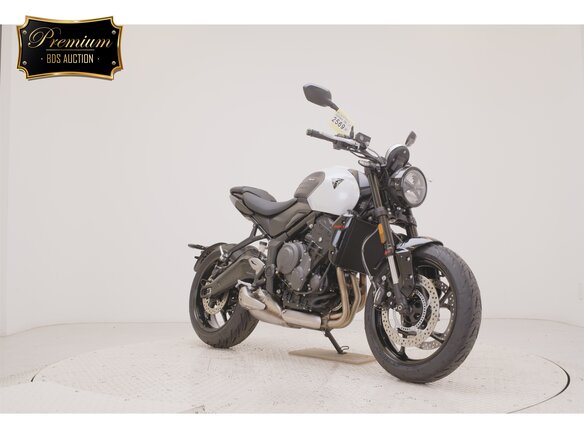 2026 Triumph Trident 660, серый, 1050000 рублей - вид 2