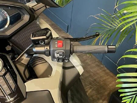 2026 Honda GL 1800 Gold Wing, белый, 4950000 рублей - вид 12