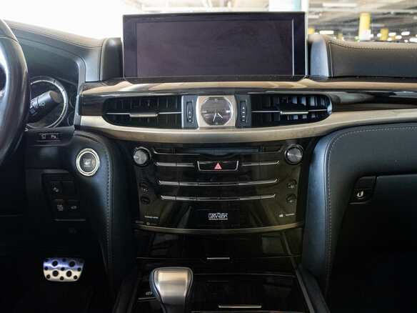 2017 Lexus LX 570 III Рестайлинг 2, белый - вид 6