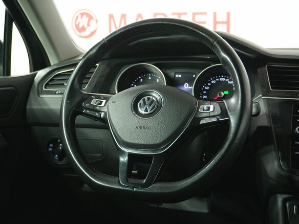 2019 Volkswagen Tiguan II, чёрный, 2213000 рублей - вид 16