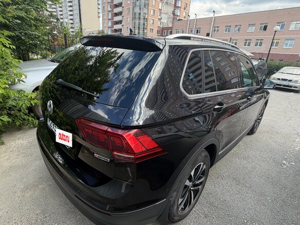 2019 Volkswagen Tiguan II, чёрный, 2750000 рублей - вид 17