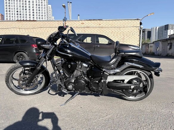 2009 Yamaha XV 1900, чёрный - вид 2