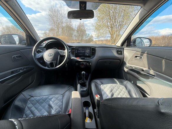 2010 Kia Rio II Рестайлинг, бежевый, 430000 рублей - вид 16