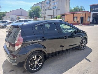 2015 Toyota Aqua I Рестайлинг, чёрный, 700000 рублей, вид 4