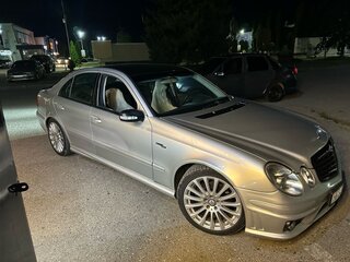2004 Mercedes-Benz E-Класс 320 III (W211, S211), серебристый, 1000000 рублей, вид 3