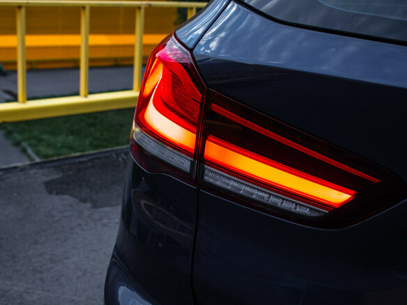 2021 BMW X1 18i sDrive II (F48) Рестайлинг, синий - вид 14