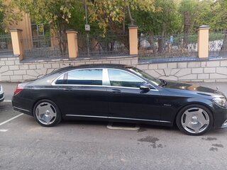2019 Mercedes-Benz Maybach S-Класс 560 I (X222) Рестайлинг, чёрный, 4000000 рублей, вид 2