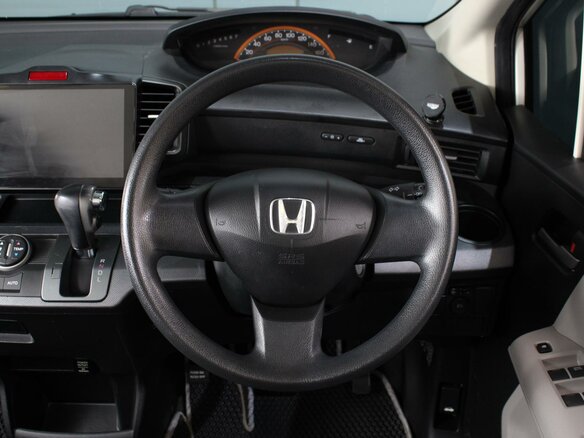 2010 Honda Freed I, белый - вид 11