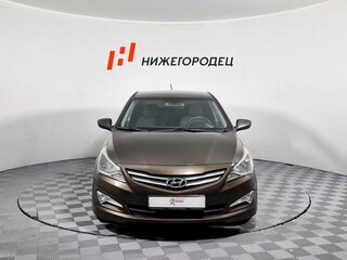2015 Hyundai Solaris I Рестайлинг, коричневый, 899000 рублей, вид 2