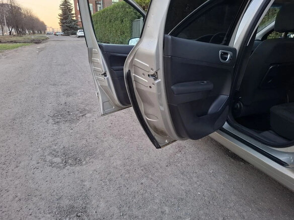 2006 Peugeot 307 I Рестайлинг, серый - вид 16