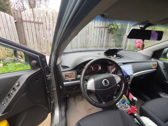 2011 SsangYong Actyon II, серый, 750000 рублей - вид 15