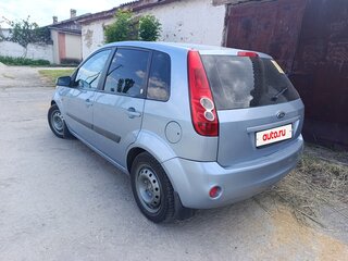 2006 Ford Fiesta Mk5, серый, 405000 рублей, вид 4