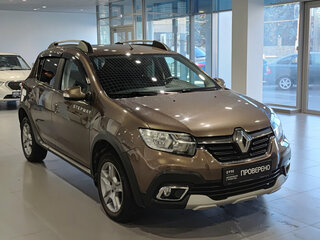 2020 Renault Sandero Stepway II Рестайлинг, коричневый, 1210000 рублей, вид 3