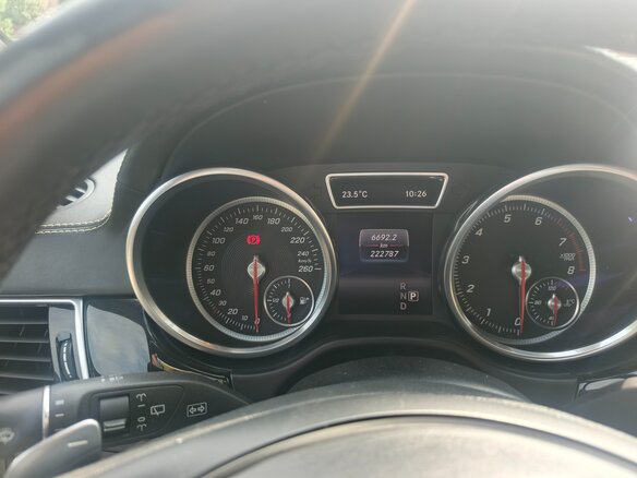 2015 Mercedes-Benz GLS 500 I (X166), коричневый, 3500000 рублей - вид 6