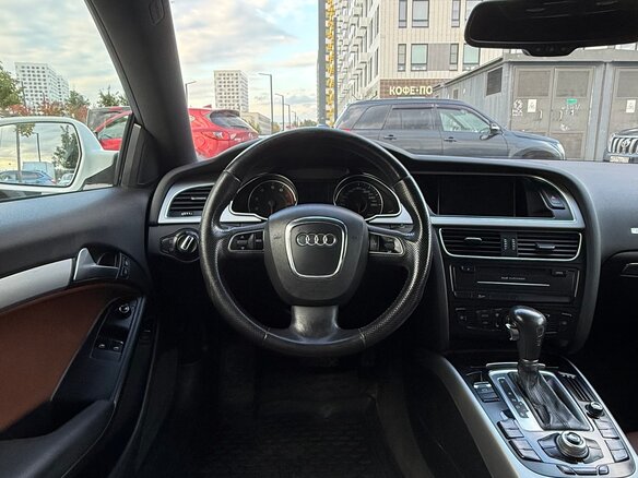 2010 Audi A5 I (8T), белый, 930000 рублей - вид 7
