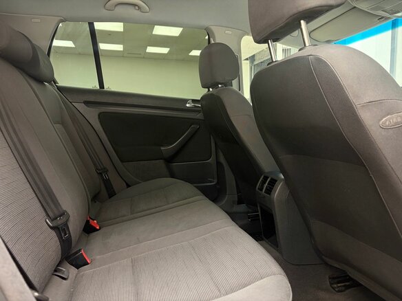2004 Volkswagen Golf V, красный - вид 16