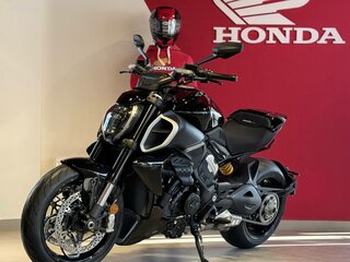 2025 Ducati Diavel V4, чёрный, 3300000 рублей, вид 3
