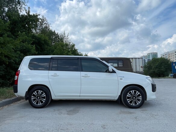 2019 Toyota Succeed I Рестайлинг, белый, 1150000 рублей - вид 4