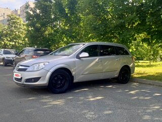 2011 Opel Astra H Рестайлинг, серебристый, 650000 рублей, вид 2