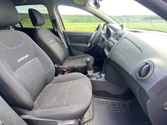 2017 Renault Sandero Stepway II, золотистый, 895000 рублей - вид 11
