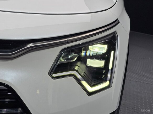 2023 Kia Niro II, белый, 2363000 рублей - вид 19