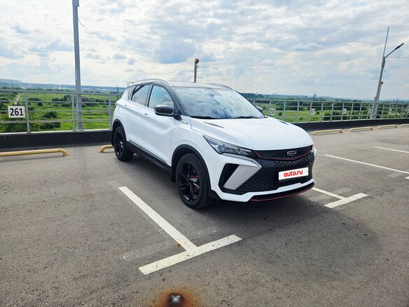 2023 Geely Coolray I Рестайлинг, белый, 1915000 рублей - вид 2