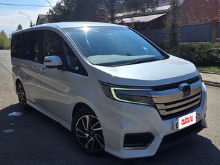 2019 Honda Stepwgn Spada V Рестайлинг, белый, 2520000 рублей, вид 3