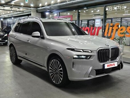 BMW X7 I (G07) Рестайлинг