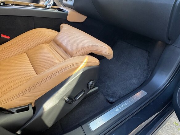 2020 Volvo XC90 II Рестайлинг 1, серый, 5490000 рублей - вид 9