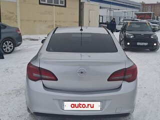 2014 Opel Astra J Рестайлинг, серебристый, 600000 рублей, вид 2