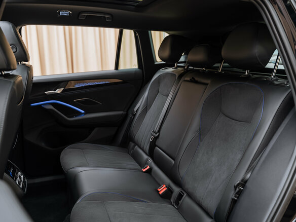 2026 Volkswagen Tiguan L Pro III (China Market), чёрный, 4865000 рублей - вид 17