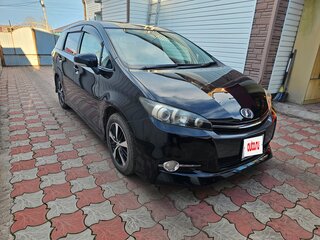 2013 Toyota Wish II Рестайлинг, чёрный, 1550000 рублей, вид 1