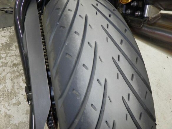 2025 Indian FTR 1200, серый, 1100000 рублей - вид 8